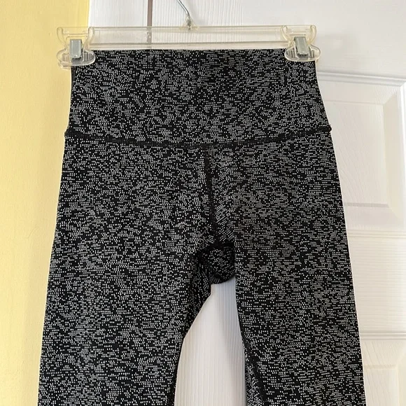 Lululemon leggings NWOT